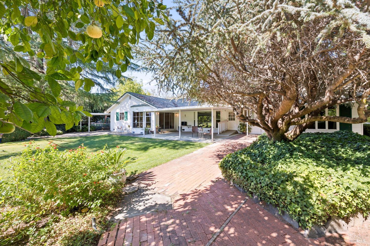 18 Country Club Drive Fairfield CA 94534