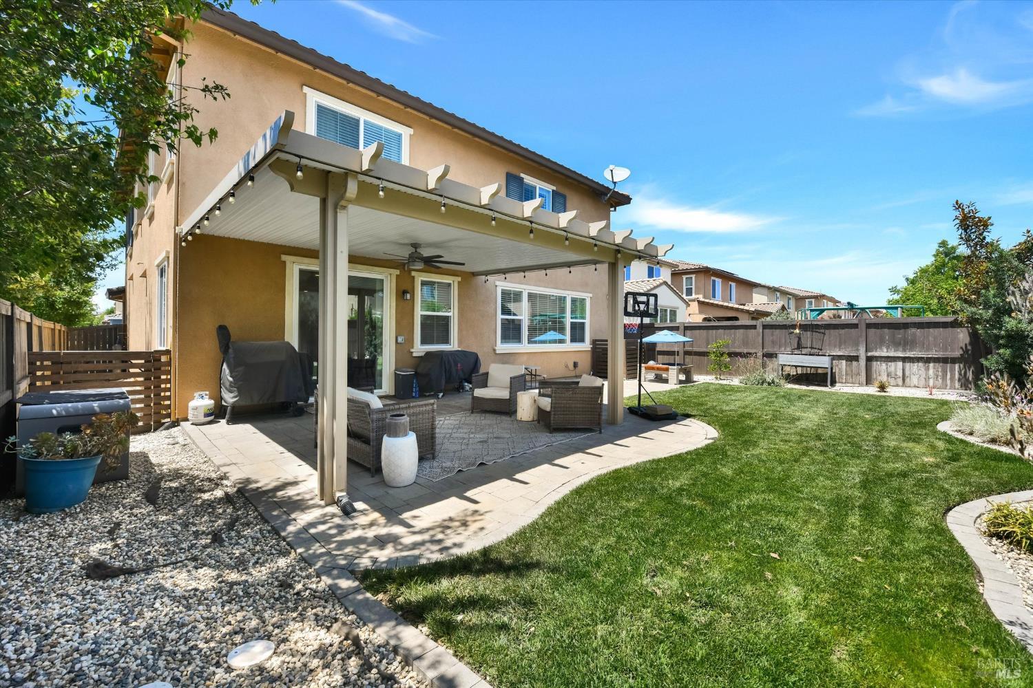 575 W Cherry Street Dixon CA 95620