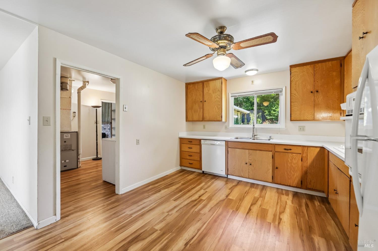 1205 Schuman Lane Petaluma CA 94952