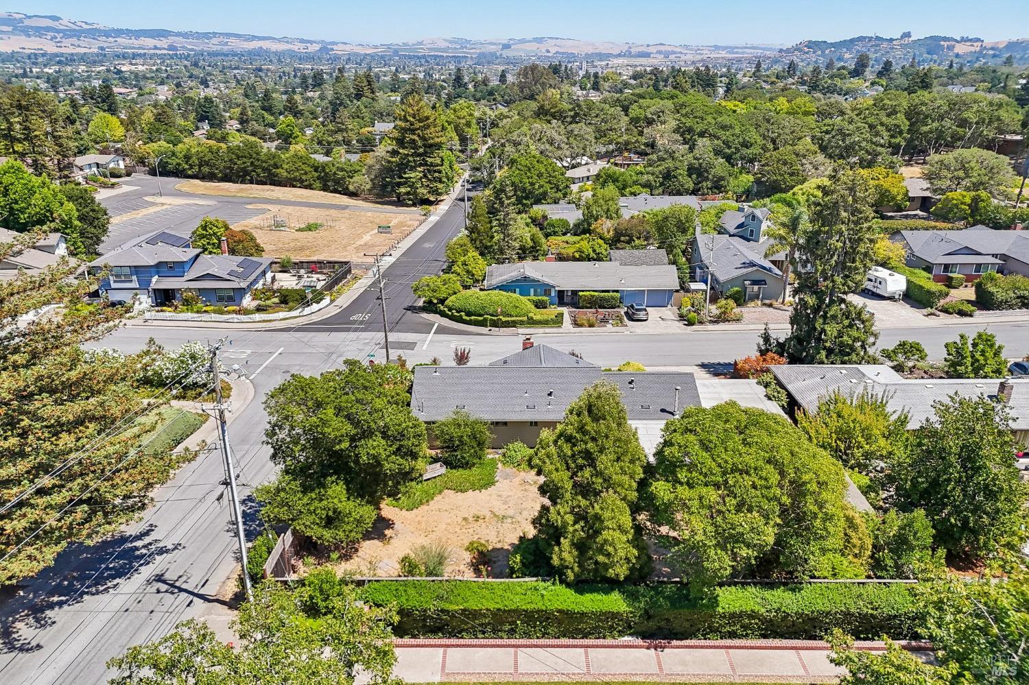 1205 Schuman Lane Petaluma CA 94952