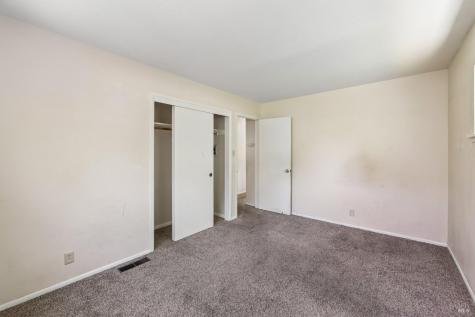 1205 Schuman Lane Petaluma CA 94952