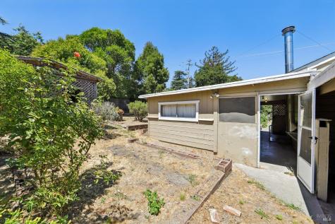 1205 Schuman Lane Petaluma CA 94952