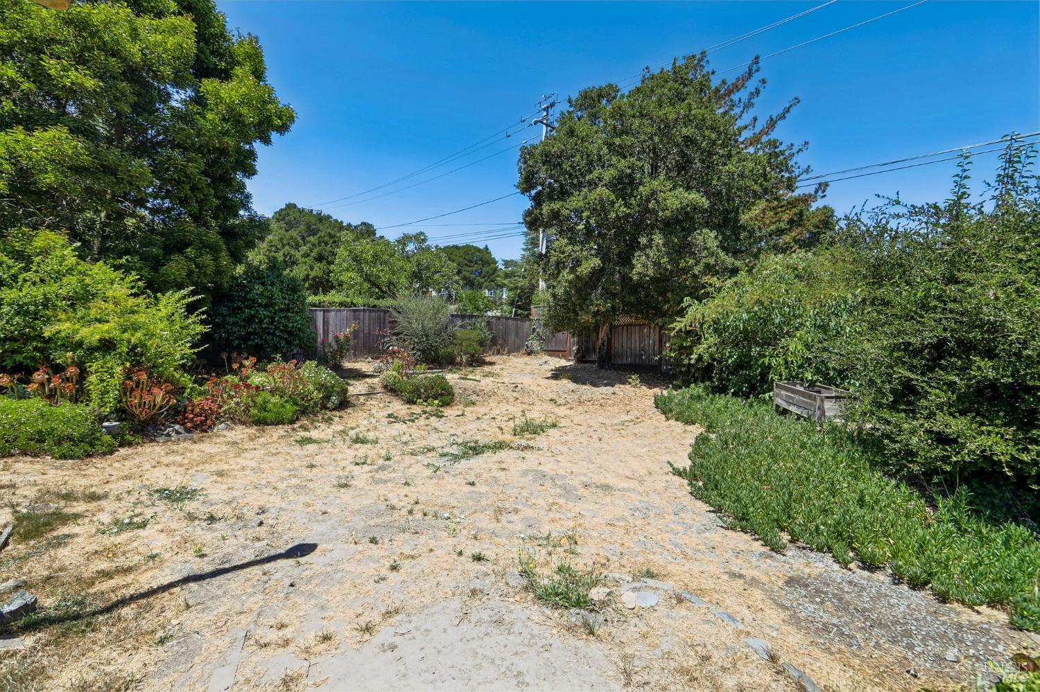 1205 Schuman Lane Petaluma CA 94952