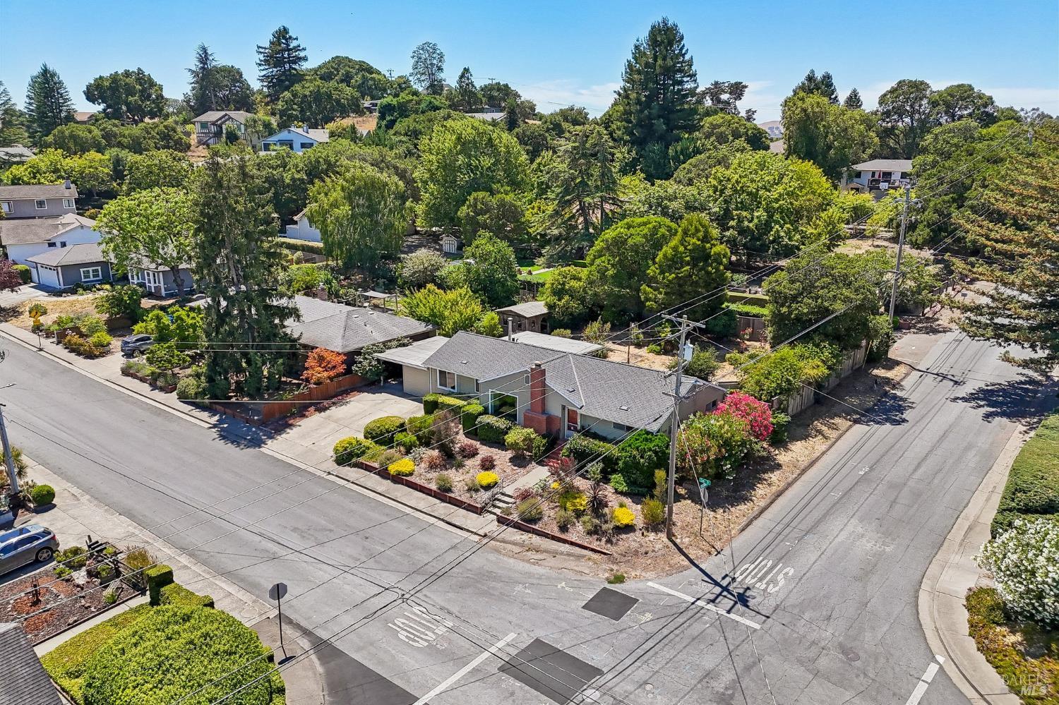 1205 Schuman Lane Petaluma CA 94952