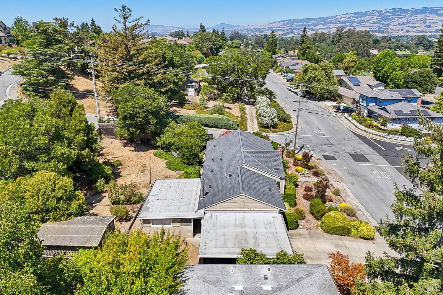 1205 Schuman Lane Petaluma CA 94952