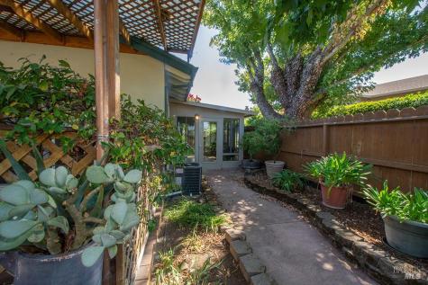 177 Temelec Circle Sonoma CA 95476