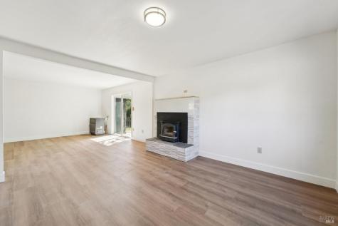 1715 Ridley Avenue Santa Rosa CA 95403