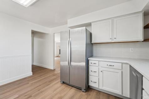 1715 Ridley Avenue Santa Rosa CA 95403