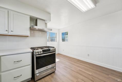 1715 Ridley Avenue Santa Rosa CA 95403