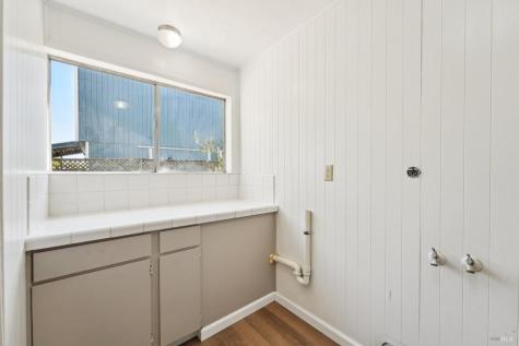 1715 Ridley Avenue Santa Rosa CA 95403