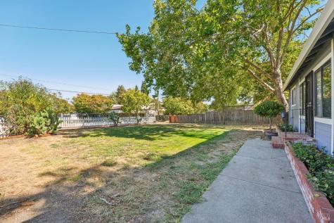 1715 Ridley Avenue Santa Rosa CA 95403