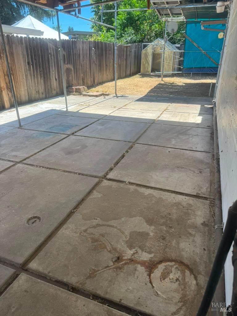 209 Irvington Drive Ukiah CA 95482