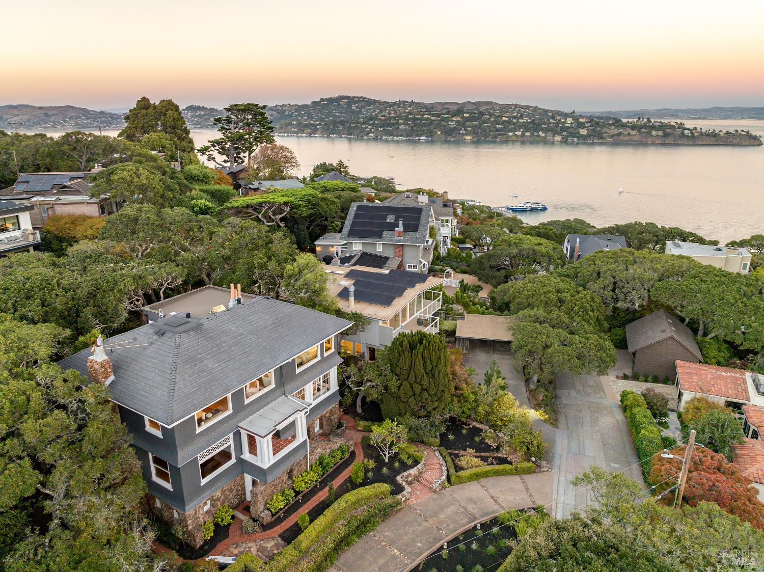 44 Sunshine Avenue Sausalito CA 94965