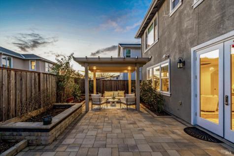 2560 Red Willow Drive Santa Rosa CA 95403