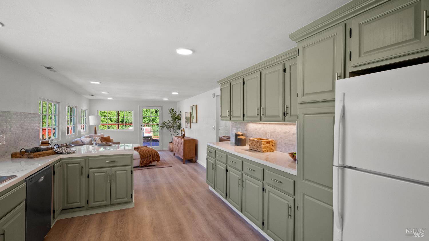 15627 Riverside Drive Guerneville CA 95446