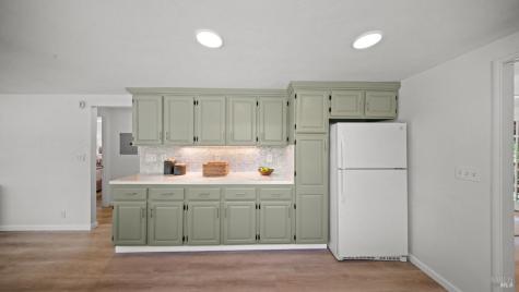 15627 Riverside Drive Guerneville CA 95446