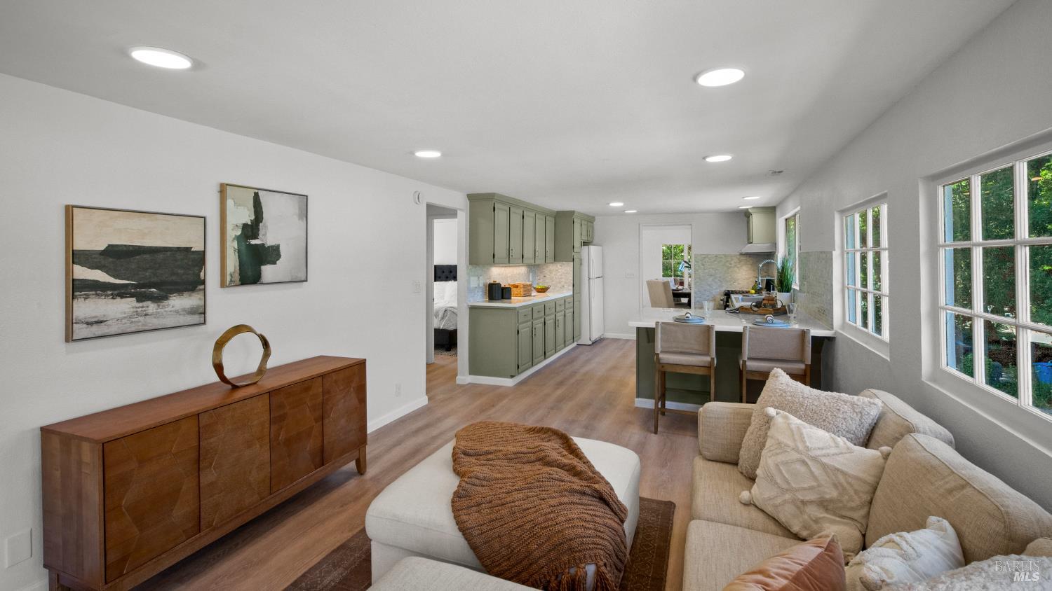 15627 Riverside Drive Guerneville CA 95446