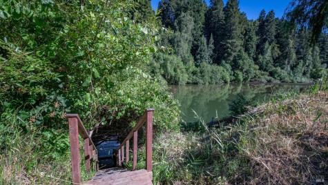 15627 Riverside Drive Guerneville CA 95446