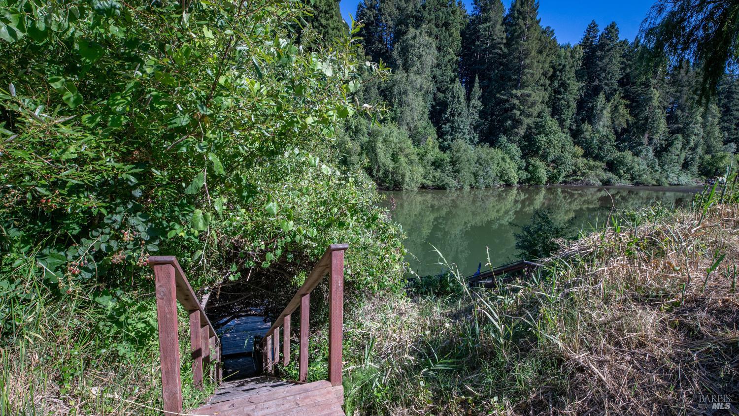 15627 Riverside Drive Guerneville CA 95446