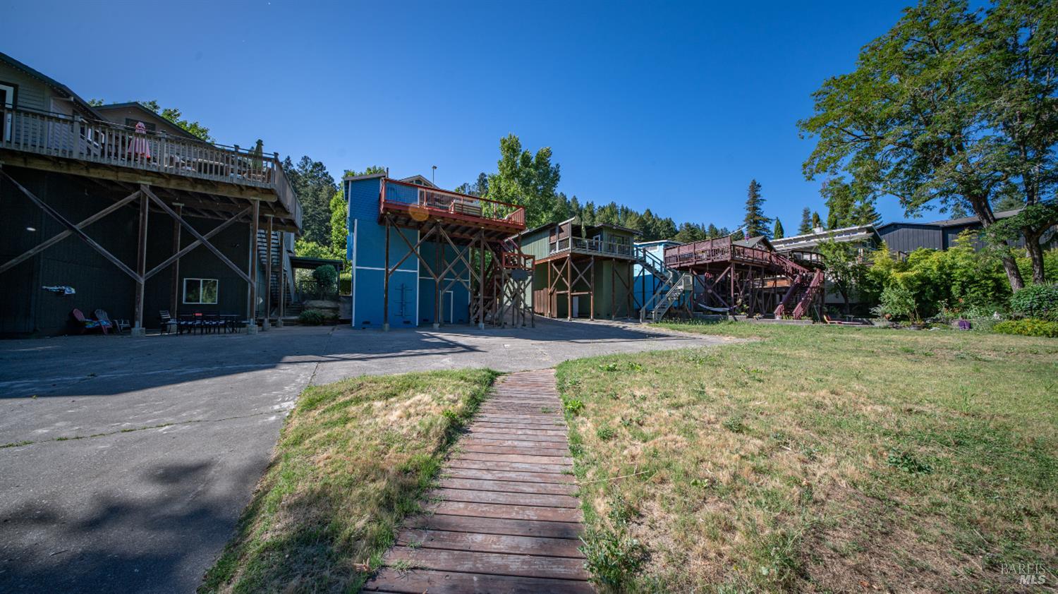 15627 Riverside Drive Guerneville CA 95446
