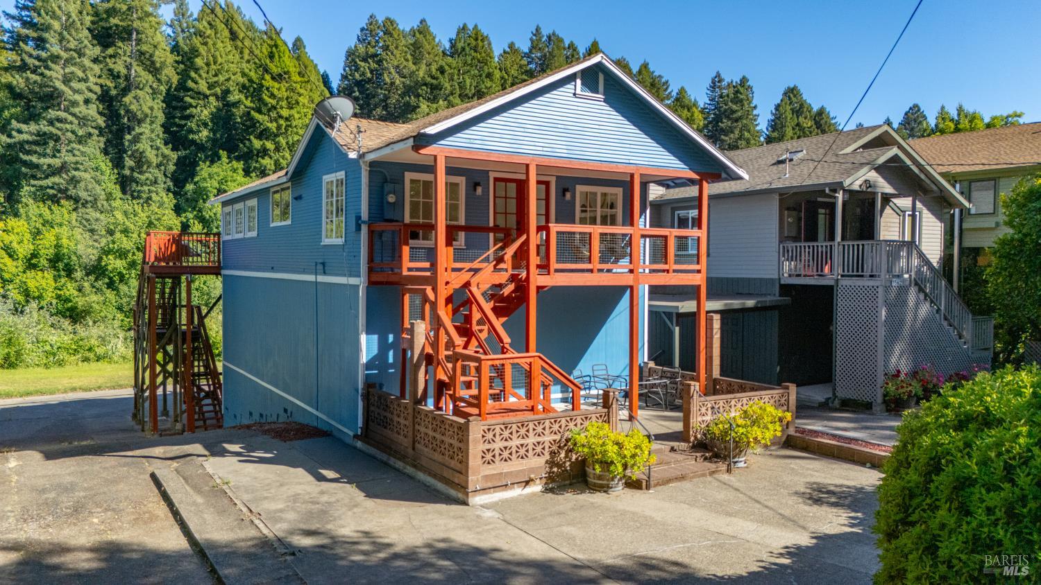 15627 Riverside Drive Guerneville CA 95446