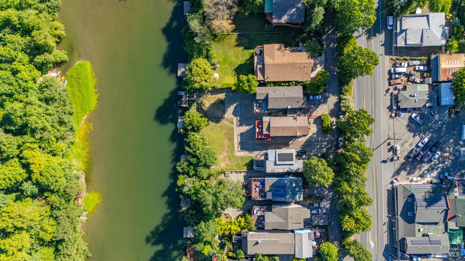 15627 Riverside Drive Guerneville CA 95446