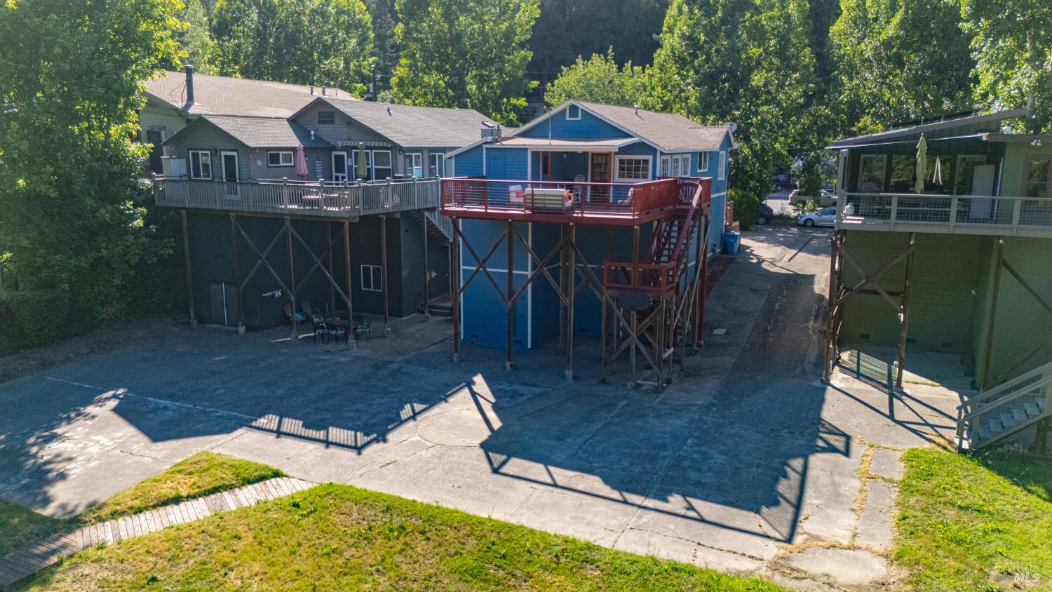 15627 Riverside Drive Guerneville CA 95446