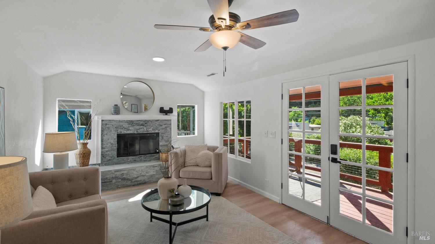 15627 Riverside Drive Guerneville CA 95446