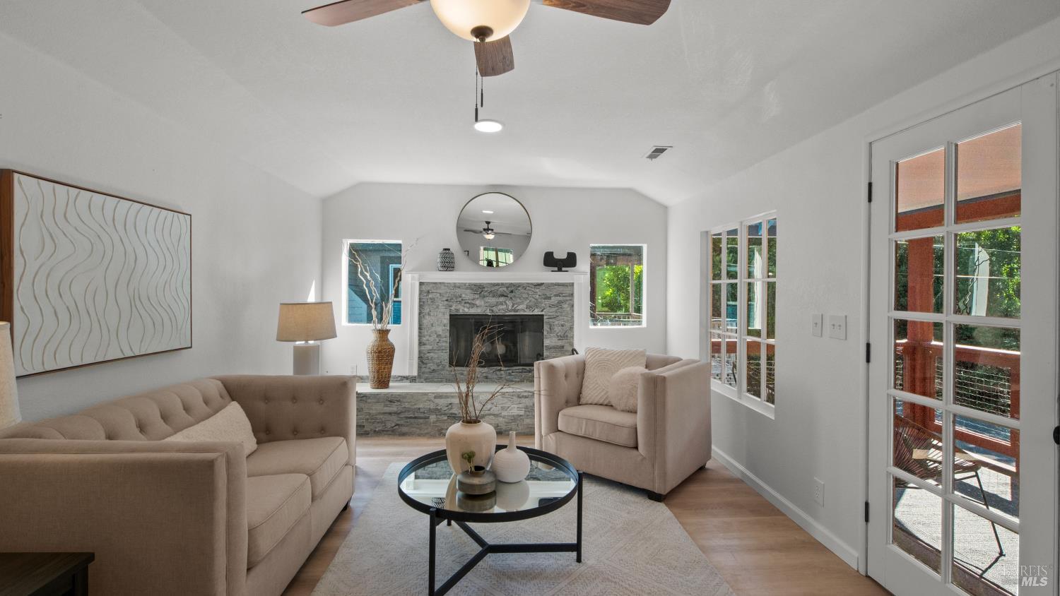 15627 Riverside Drive Guerneville CA 95446