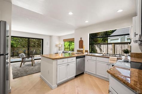 5 Creekside Drive San Rafael CA 94903