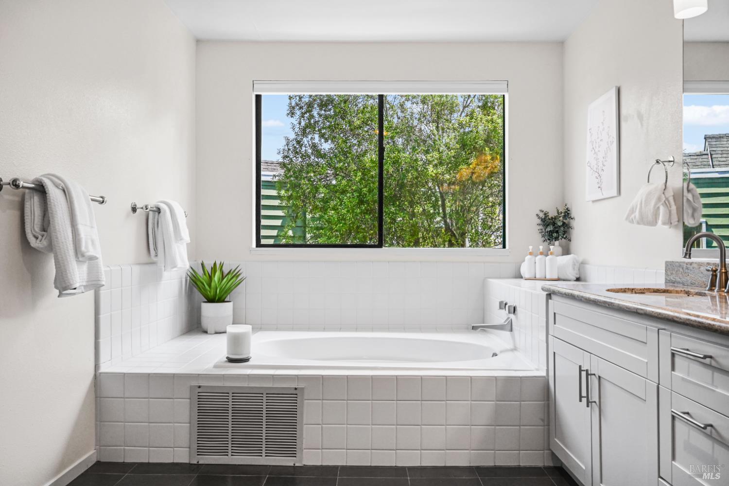 5 Creekside Drive San Rafael CA 94903