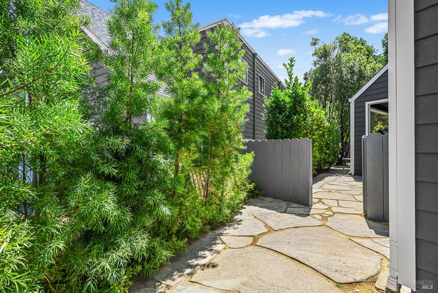 5 Creekside Drive San Rafael CA 94903