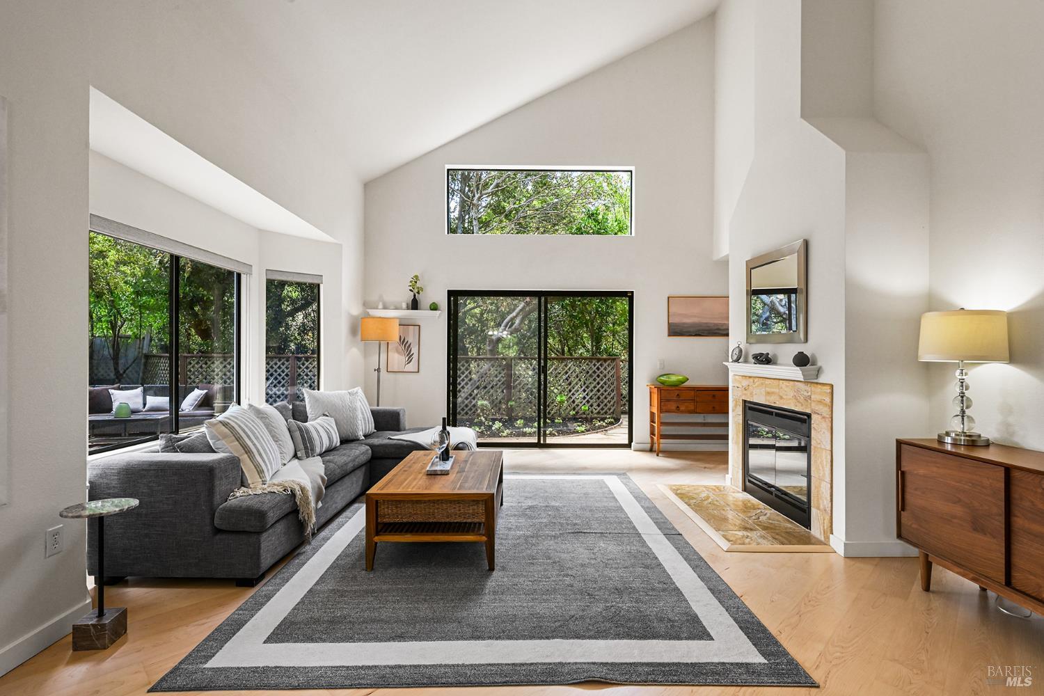 5 Creekside Drive San Rafael CA 94903