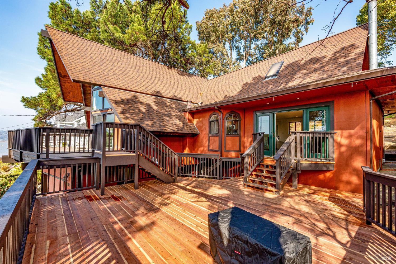 1365 W L Street Benicia CA 94510