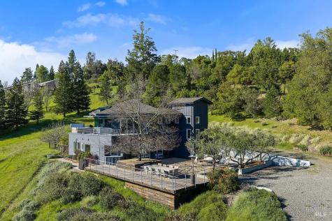 23121 Vineyard Road Geyserville CA 95441
