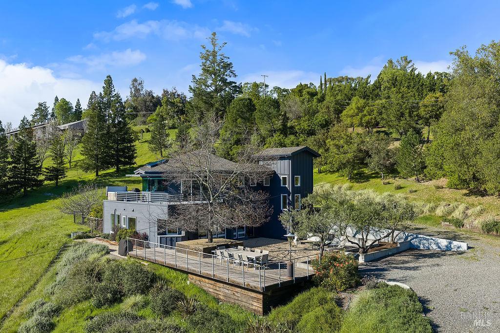 23121 Vineyard Road Geyserville CA 95441