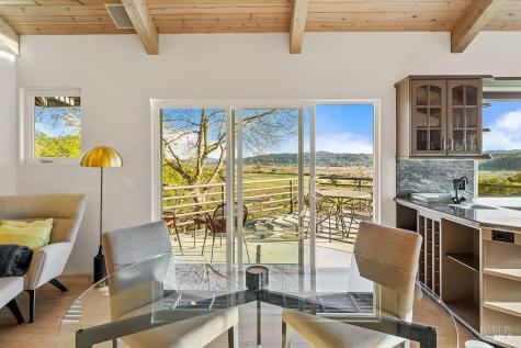 23121 Vineyard Road Geyserville CA 95441