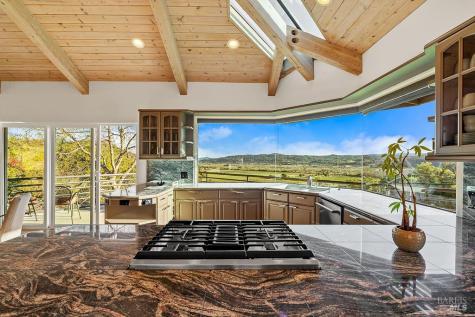 23121 Vineyard Road Geyserville CA 95441