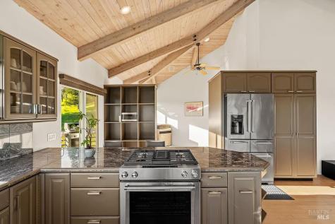 23121 Vineyard Road Geyserville CA 95441
