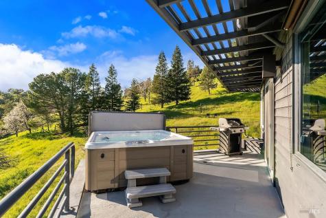 23121 Vineyard Road Geyserville CA 95441
