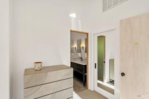 23121 Vineyard Road Geyserville CA 95441