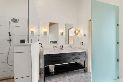 23121 Vineyard Road Geyserville CA 95441