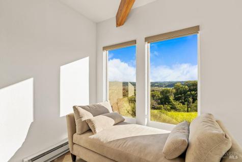 23121 Vineyard Road Geyserville CA 95441