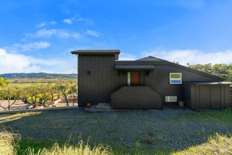 23121 Vineyard Road Geyserville CA 95441