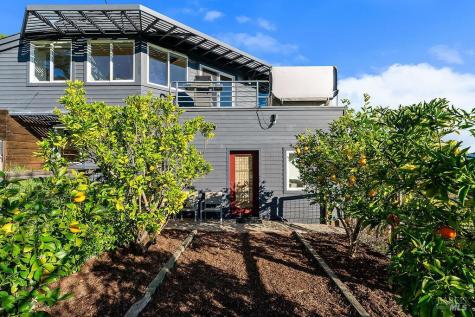 23121 Vineyard Road Geyserville CA 95441