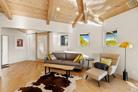 23121 Vineyard Road Geyserville CA 95441