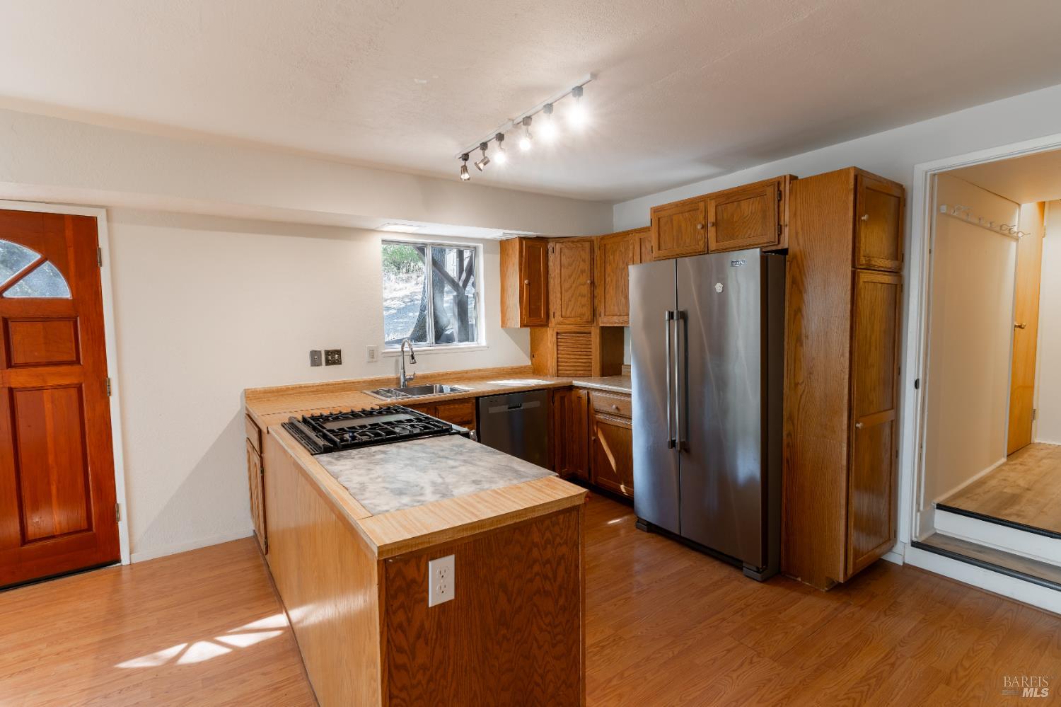 1380 Sanford Ranch Road Ukiah CA 95482