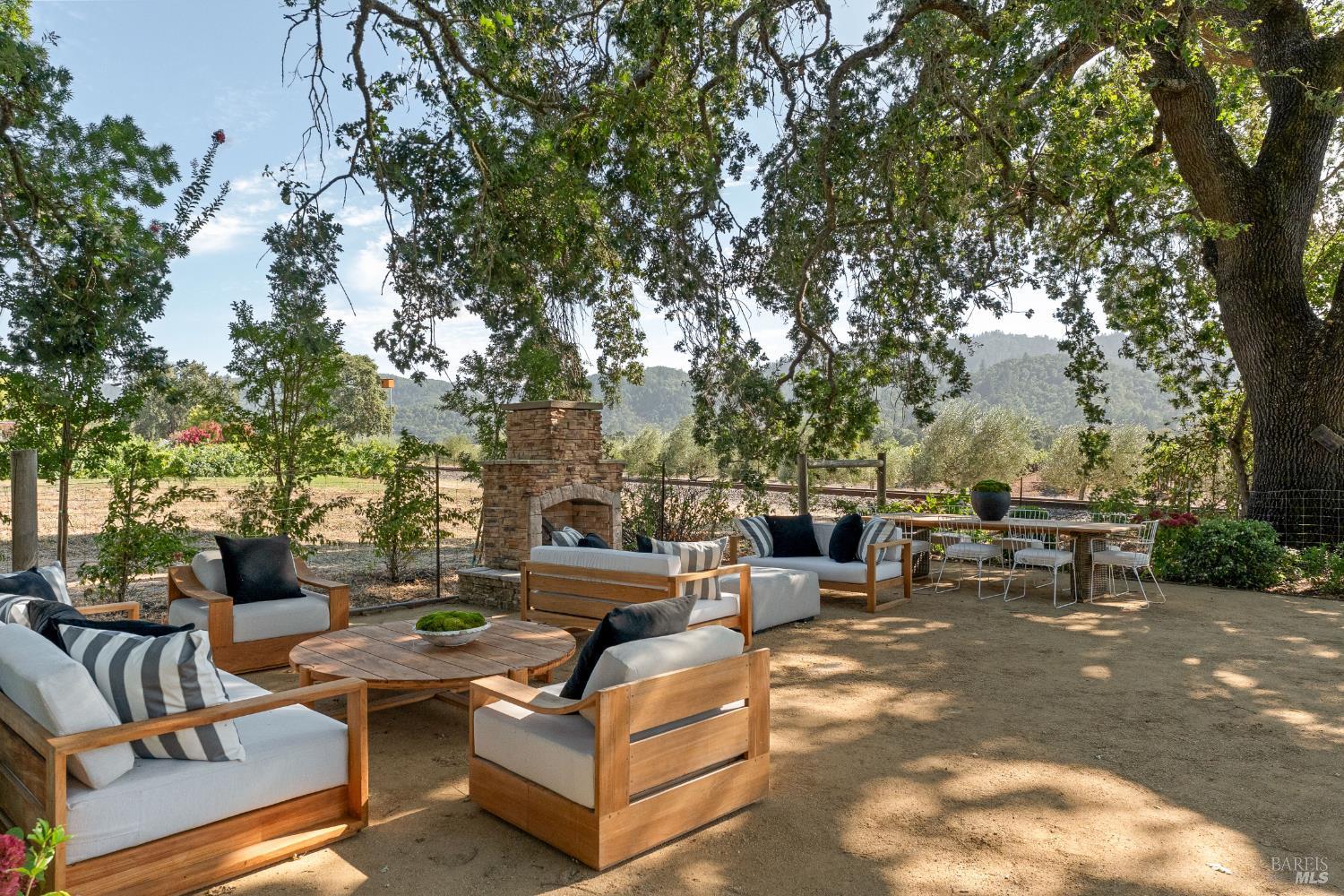 7491 St. Helena Highway Napa CA 94558