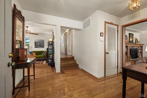 944 Summerfield Road Santa Rosa CA 95405