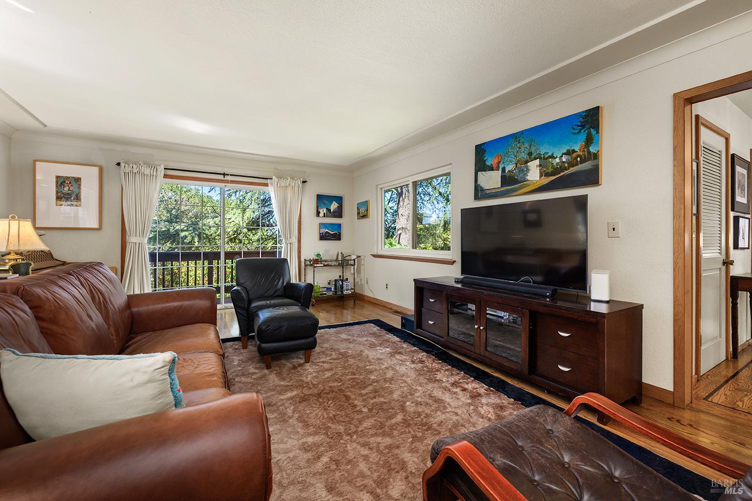 944 Summerfield Road Santa Rosa CA 95405